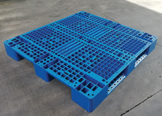พาเลทพลาสติกสำหรับงานหนัก 2000 กก. 8 ชิ้นเสริมเหล็กด้านใน